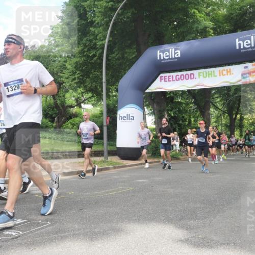 29.06.2025 - hella hamburg halbmarathon KatJ http://msf.ph/oto/8428555 29.06.2025 10:40:46 Zwischen KM18-KM19 1267, 2058, 2771, 5077, 6723, 7509, 8335 meine-sportfotos.de