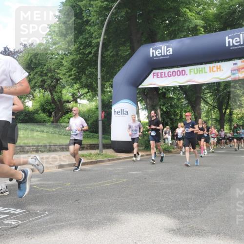 29.06.2025 - hella hamburg halbmarathon KatJ http://msf.ph/oto/8428565 29.06.2025 10:40:46 Zwischen KM18-KM19 1267, 2058, 2771, 5077, 6723, 7509, 8335 meine-sportfotos.de