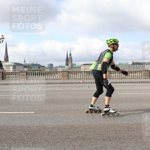 29.06.2025 - hella hamburg halbmarathon Lena Gebhardt http://msf.ph/oto/8428573 29.06.2025 08:59:30 Lombardsbrücke  meine-sportfotos.de