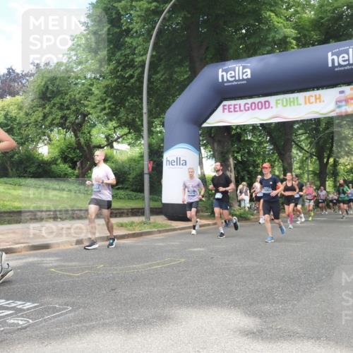 29.06.2025 - hella hamburg halbmarathon KatJ http://msf.ph/oto/8428574 29.06.2025 10:40:46 Zwischen KM18-KM19 1267, 2058, 2771, 5077, 6723, 7509, 8335 meine-sportfotos.de