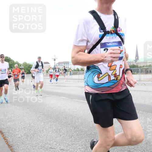 29.06.2025 - hella hamburg halbmarathon Lena Gebhardt http://msf.ph/oto/8428586 29.06.2025 10:53:56 Lombardsbrücke 7259, 14799, 2079, 1017, 1263, 1687, 1709, 1744, 1753, 1779, 1789, 1984, 2079, 2372, 2429, 2600, 2761, 2854, 3055, 3079, 3187, 3188, 3249, 3465, 3467, 3557, 4323, 4595, 4685, 4801, 4838, 5430, 5562, 5804, 5817, 5856, 5857, 5898, 5964, 6039, 6041, 6044, 6192, 6273, 6306, 6468, 6583, 6913, 6987, 6988, 6996, 7039, 7537, 7611, 7614, 7890, 8867, 8924, 9077, 9138, 9203, 9456, 9503, 9531, 9572, 9771, 9785, 10207, 11390, 11785 meine-sportfotos.de