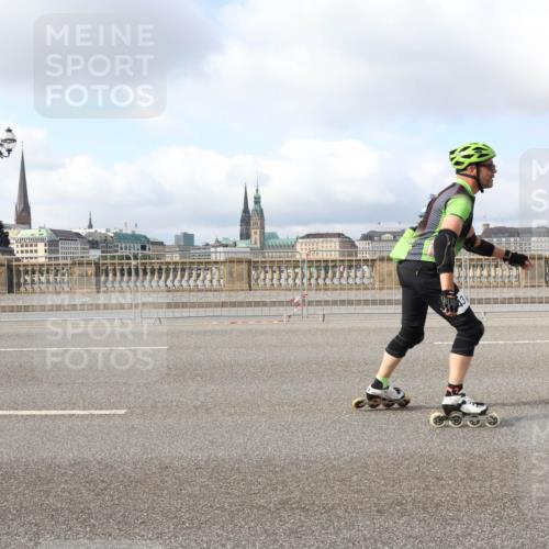 29.06.2025 - hella hamburg halbmarathon Lena Gebhardt http://msf.ph/oto/8428596 29.06.2025 08:59:30 Lombardsbrücke  meine-sportfotos.de