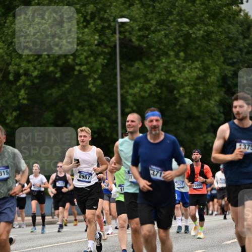 29.06.2025 - hella hamburg halbmarathon Dr. Thomas Lammeyer http://msf.ph/oto/8428636 29.06.2025 10:51:19 Kennedybrücke 1004, 1100, 1104, 1371, 1375, 1608, 1837, 1961, 1999, 2162, 2327, 2537, 2556, 2662, 2665, 2697, 3277, 3339, 3406, 3407, 3823, 3896, 4104, 4325, 4448, 4483, 5635, 5697, 5854, 5892, 6485, 6623, 6740, 6995, 7073, 7268, 7364, 7368, 7374, 7430, 7431, 7827, 7960, 8010, 8047, 8131, 8541, 8706, 8967, 9426, 9557, 9774, 9949, 10514, 10515, 10591, 11160, 11408 meine-sportfotos.de