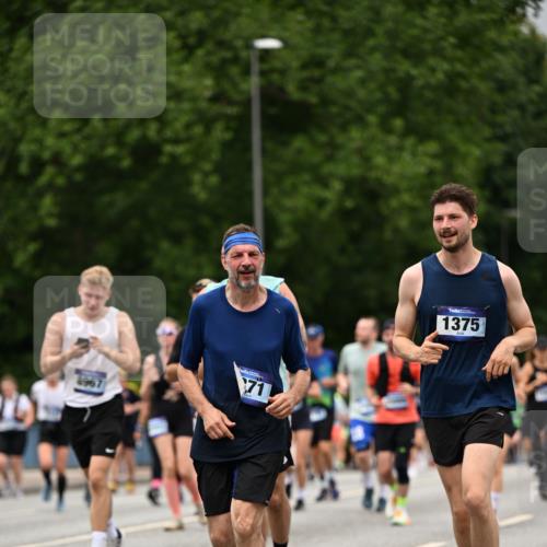 29.06.2025 - hella hamburg halbmarathon Dr. Thomas Lammeyer http://msf.ph/oto/8428669 29.06.2025 10:51:20 Kennedybrücke 1004, 1100, 1104, 1371, 1375, 1608, 1837, 1961, 1999, 2162, 2327, 2537, 2556, 2662, 2665, 2697, 3277, 3339, 3406, 3407, 3823, 3896, 4104, 4325, 4448, 4483, 5635, 5697, 5854, 5892, 6485, 6623, 6740, 6995, 7073, 7268, 7364, 7368, 7374, 7430, 7431, 7827, 7960, 8010, 8047, 8131, 8541, 8706, 8967, 9426, 9557, 9774, 9949, 10514, 10515, 10591, 11160, 11378, 11408 meine-sportfotos.de