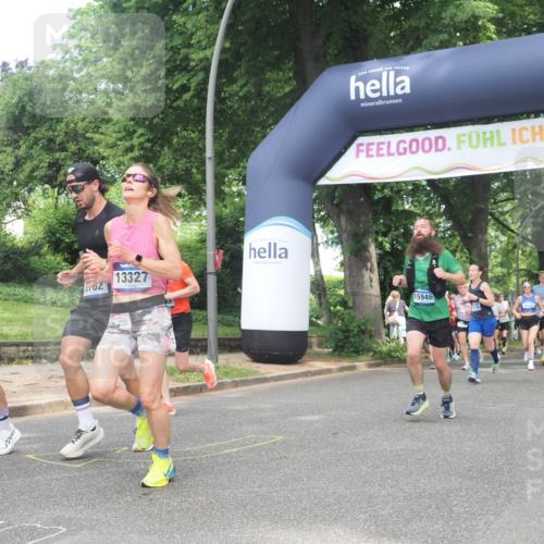 29.06.2025 - hella hamburg halbmarathon KatJ http://msf.ph/oto/8428689 29.06.2025 10:40:50 Zwischen KM18-KM19 1267, 2058, 2099, 2771, 6762, 7478, 7509 meine-sportfotos.de