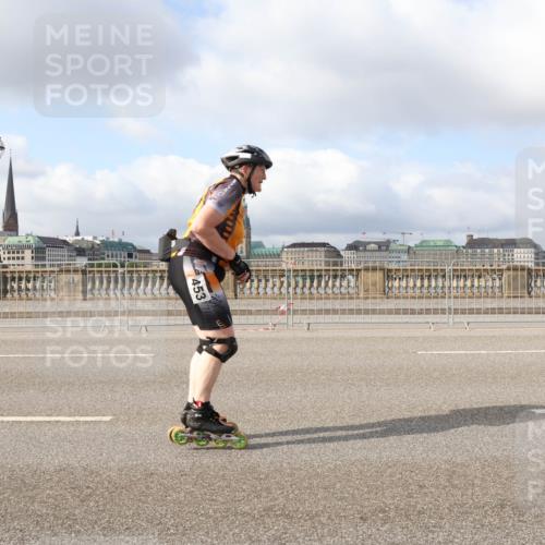 29.06.2025 - hella hamburg halbmarathon Lena Gebhardt http://msf.ph/oto/8428750 29.06.2025 08:59:35 Lombardsbrücke 453 meine-sportfotos.de