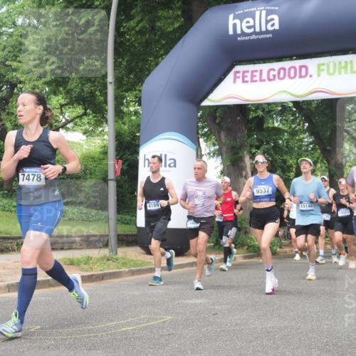 29.06.2025 - hella hamburg halbmarathon KatJ http://msf.ph/oto/8428751 29.06.2025 10:40:52 Zwischen KM18-KM19 2058, 2099, 2771, 4189, 4938, 6762, 7478 meine-sportfotos.de