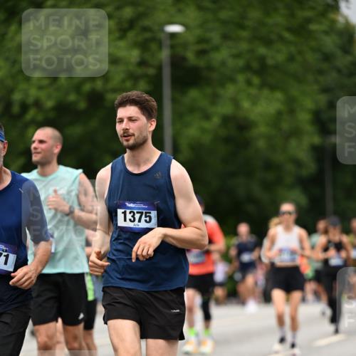 29.06.2025 - hella hamburg halbmarathon Dr. Thomas Lammeyer http://msf.ph/oto/8428754 29.06.2025 10:51:21 Kennedybrücke 1004, 1100, 1104, 1371, 1375, 1608, 1837, 1961, 1999, 2162, 2327, 2537, 2556, 2662, 2665, 2697, 3277, 3339, 3406, 3407, 3823, 3896, 4104, 4325, 4448, 4483, 5697, 5854, 5892, 6485, 6623, 6740, 6995, 7073, 7268, 7364, 7368, 7374, 7430, 7431, 7827, 7960, 8047, 8131, 8541, 8706, 8967, 9557, 9774, 9949, 10511, 10514, 10515, 10591, 11160, 11378, 11408 meine-sportfotos.de