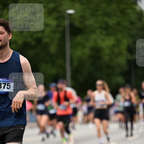 29.06.2025 - hella hamburg halbmarathon Dr. Thomas Lammeyer http://msf.ph/oto/8428793 29.06.2025 10:51:22 Kennedybrücke 1004, 1100, 1371, 1375, 1555, 1608, 1837, 1961, 1999, 2162, 2327, 2537, 2556, 2662, 2665, 2697, 3277, 3339, 3406, 3407, 3823, 4104, 4325, 4483, 5697, 5854, 5892, 6485, 6623, 6740, 6995, 7073, 7268, 7364, 7368, 7374, 7430, 7431, 7827, 7960, 8047, 8131, 8541, 8706, 8967, 9557, 9949, 10511, 10514, 10515, 10591, 11160, 11378, 11408 meine-sportfotos.de