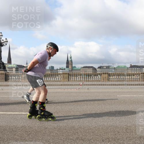 29.06.2025 - hella hamburg halbmarathon Lena Gebhardt http://msf.ph/oto/8428913 29.06.2025 08:59:39 Lombardsbrücke 322 meine-sportfotos.de