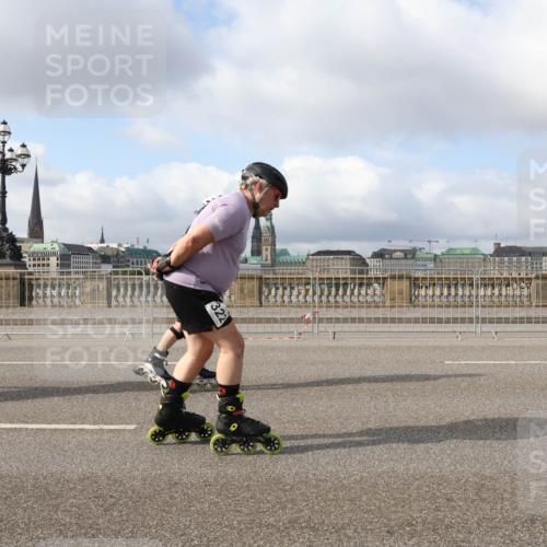 29.06.2025 - hella hamburg halbmarathon Lena Gebhardt http://msf.ph/oto/8428936 29.06.2025 08:59:39 Lombardsbrücke 322 meine-sportfotos.de