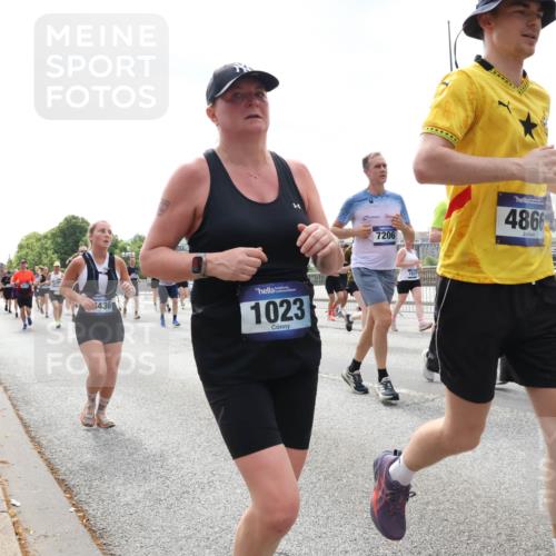 29.06.2025 - hella hamburg halbmarathon Lena Gebhardt http://msf.ph/oto/8428944 29.06.2025 10:43:50 Lombardsbrücke 436, 1023, 7206, 4866, 1023, 1026, 1095, 1155, 1306, 1310, 1400, 1459, 1802, 1804, 2073, 2186, 2692, 2733, 3288, 3390, 3596, 3597, 4367, 4627, 4636, 4866, 4898, 5001, 5127, 5192, 5201, 5214, 5293, 5370, 5890, 5902, 5905, 6012, 6036, 6096, 6226, 6334, 6440, 6895, 6931, 6971, 6973, 7197, 7205, 7206, 7326, 7489, 7504, 7926, 8000, 8058, 8135, 8233, 8408, 8504, 8591, 8870, 8957, 9073, 9639, 9641, 9704, 9831, 9879, 10083, 10097, 10200, 10202 meine-sportfotos.de