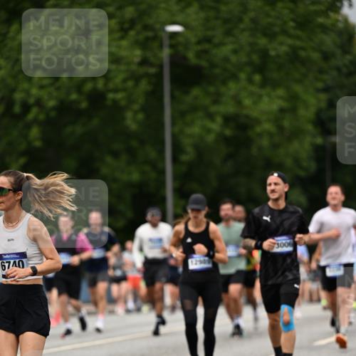 29.06.2025 - hella hamburg halbmarathon Dr. Thomas Lammeyer http://msf.ph/oto/8428953 29.06.2025 10:51:26 Kennedybrücke 1004, 1371, 1375, 1555, 1608, 1837, 1961, 1999, 2162, 2327, 2537, 2556, 2662, 2665, 3277, 3339, 3406, 3407, 3823, 4325, 4483, 5697, 5895, 6485, 6740, 6995, 7073, 7268, 7364, 7368, 7374, 7430, 7431, 7827, 7960, 8131, 8541, 8967, 9092, 9557, 10511, 10514, 10515, 10591, 11160, 11378 meine-sportfotos.de