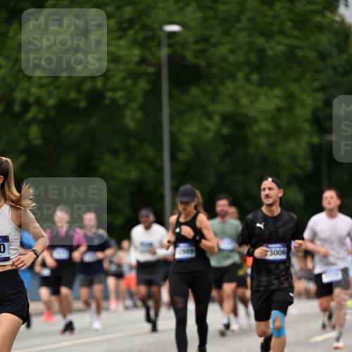 29.06.2025 - hella hamburg halbmarathon Dr. Thomas Lammeyer http://msf.ph/oto/8428957 29.06.2025 10:51:26 Kennedybrücke 1004, 1371, 1375, 1555, 1608, 1837, 1961, 1999, 2162, 2327, 2537, 2556, 2662, 2665, 3277, 3339, 3406, 3407, 3823, 4325, 4483, 5697, 5895, 6485, 6740, 6995, 7073, 7268, 7364, 7368, 7374, 7430, 7431, 7827, 7960, 8131, 8541, 8967, 9092, 9557, 10511, 10514, 10515, 10591, 11160, 11378 meine-sportfotos.de