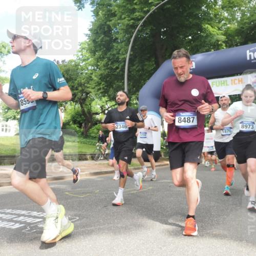 29.06.2025 - hella hamburg halbmarathon KatJ http://msf.ph/oto/8429152 29.06.2025 10:41:05 Zwischen KM18-KM19 1030, 1482, 1727, 1870, 2346, 2518, 2910, 3096, 3819, 5259, 5866, 6942, 7864, 8487 meine-sportfotos.de
