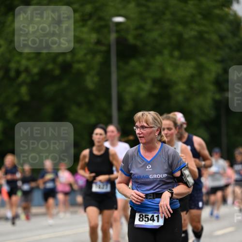 29.06.2025 - hella hamburg halbmarathon Dr. Thomas Lammeyer http://msf.ph/oto/8429201 29.06.2025 10:51:32 Kennedybrücke 1371, 1375, 1555, 1593, 1608, 1837, 1961, 2162, 2327, 2537, 2556, 2981, 3277, 3339, 3406, 3407, 3823, 4325, 4342, 5697, 5895, 6485, 6740, 6995, 7430, 7431, 7827, 7960, 8131, 8541, 8967, 9092, 9557, 9743, 10511, 10514, 10515, 10591, 11160, 11378 meine-sportfotos.de