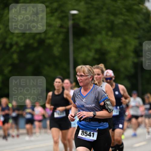 29.06.2025 - hella hamburg halbmarathon Dr. Thomas Lammeyer http://msf.ph/oto/8429206 29.06.2025 10:51:32 Kennedybrücke 1371, 1375, 1555, 1593, 1608, 1837, 1961, 2162, 2327, 2537, 2556, 2981, 3277, 3339, 3406, 3407, 3823, 4325, 4342, 5697, 5895, 6485, 6740, 6995, 7430, 7431, 7827, 7960, 8131, 8541, 8967, 9092, 9557, 9743, 10511, 10514, 10515, 10591, 11160, 11378 meine-sportfotos.de