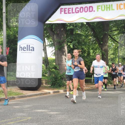 29.06.2025 - hella hamburg halbmarathon KatJ http://msf.ph/oto/8429234 29.06.2025 10:41:13 Zwischen KM18-KM19 1422, 1442, 2518, 3059, 6294, 6374, 6629 meine-sportfotos.de
