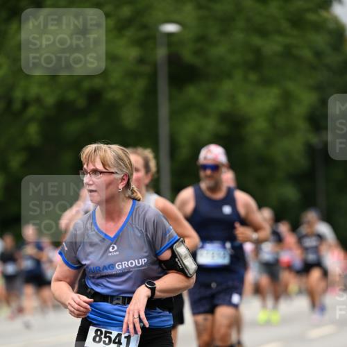 29.06.2025 - hella hamburg halbmarathon Dr. Thomas Lammeyer http://msf.ph/oto/8429252 29.06.2025 10:51:33 Kennedybrücke 1371, 1375, 1555, 1593, 1608, 1837, 1961, 2162, 2327, 2500, 2537, 2556, 2981, 3277, 3339, 3406, 3407, 3823, 4325, 4342, 5697, 5700, 5895, 6485, 6740, 6995, 7430, 7431, 7827, 7960, 8131, 8541, 8967, 9092, 9557, 9743, 10511, 10514, 10515, 10591, 11160, 11378 meine-sportfotos.de