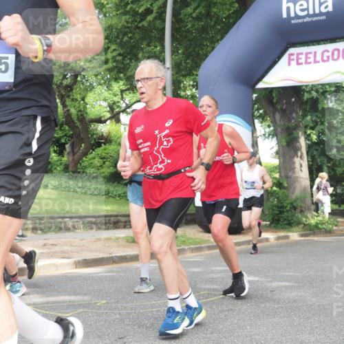 29.06.2025 - hella hamburg halbmarathon KatJ http://msf.ph/oto/8429399 29.06.2025 10:41:18 Zwischen KM18-KM19 1422, 1442, 2630, 4587, 6374, 6938, 8698 meine-sportfotos.de