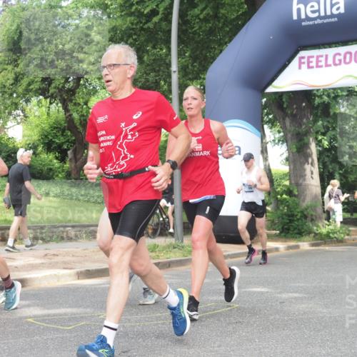 29.06.2025 - hella hamburg halbmarathon KatJ http://msf.ph/oto/8429404 29.06.2025 10:41:18 Zwischen KM18-KM19 1422, 1442, 2630, 4587, 6374, 6938, 8698 meine-sportfotos.de