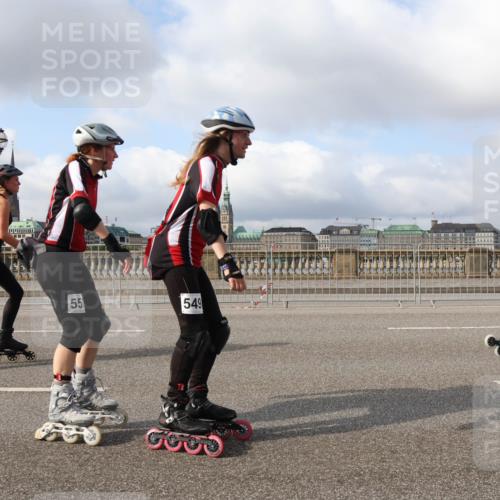 29.06.2025 - hella hamburg halbmarathon Lena Gebhardt http://msf.ph/oto/8429446 29.06.2025 08:59:43 Lombardsbrücke 501, 55, 549, 20470 meine-sportfotos.de