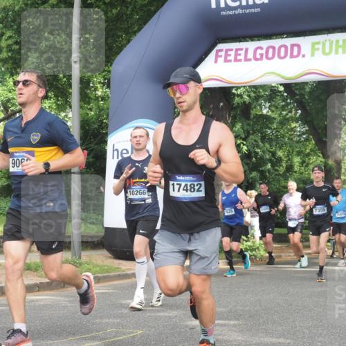 29.06.2025 - hella hamburg halbmarathon KatJ http://msf.ph/oto/8429466 29.06.2025 10:41:22 Zwischen KM18-KM19 2630, 4587, 6938, 7395, 8316, 8698 meine-sportfotos.de