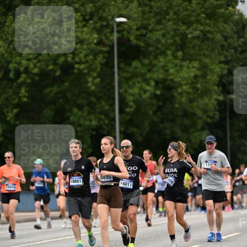 29.06.2025 - hella hamburg halbmarathon Dr. Thomas Lammeyer http://msf.ph/oto/8429472 29.06.2025 10:51:37 Kennedybrücke 1555, 1593, 1608, 2162, 2327, 2500, 2537, 2556, 2981, 3277, 3339, 3406, 3407, 3823, 4325, 4342, 5697, 5700, 5895, 6740, 6995, 7827, 7960, 8131, 8541, 8967, 9092, 9557, 9743, 10511, 10514, 10515, 10591, 11160, 11378 meine-sportfotos.de