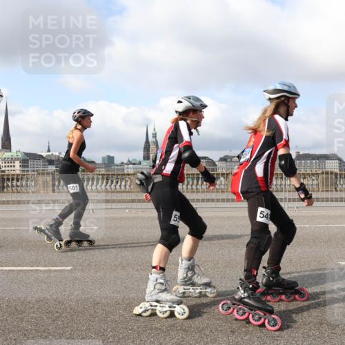29.06.2025 - hella hamburg halbmarathon Lena Gebhardt http://msf.ph/oto/8429504 29.06.2025 08:59:43 Lombardsbrücke 501, 54 meine-sportfotos.de