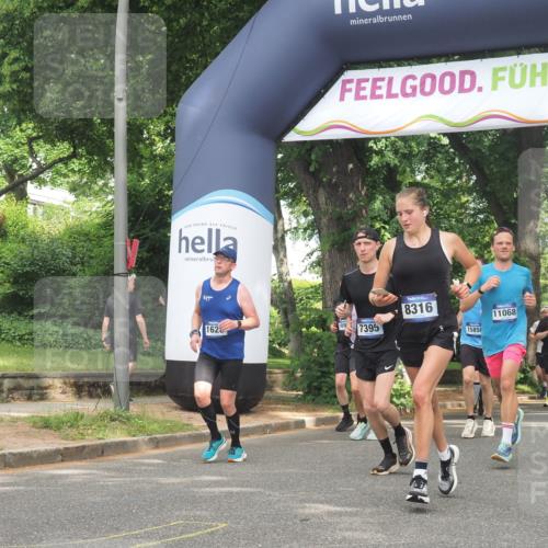 29.06.2025 - hella hamburg halbmarathon KatJ http://msf.ph/oto/8429532 29.06.2025 10:41:23 Zwischen KM18-KM19 1496, 1628, 2630, 6938, 7395, 8316, 8698 meine-sportfotos.de