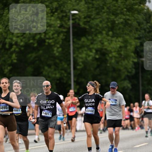 29.06.2025 - hella hamburg halbmarathon Dr. Thomas Lammeyer http://msf.ph/oto/8429541 29.06.2025 10:51:38 Kennedybrücke 1555, 1593, 2162, 2327, 2500, 2537, 2556, 2981, 3277, 3339, 3406, 3407, 3823, 4325, 4342, 5697, 5700, 5895, 6740, 6995, 7827, 7960, 8131, 8541, 9092, 9557, 9743, 10511, 10514, 10515, 10591, 11378 meine-sportfotos.de