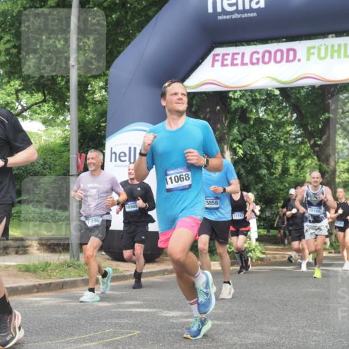 29.06.2025 - hella hamburg halbmarathon KatJ http://msf.ph/oto/8429592 29.06.2025 10:41:24 Zwischen KM18-KM19 1496, 1628, 6938, 7395, 8316 meine-sportfotos.de