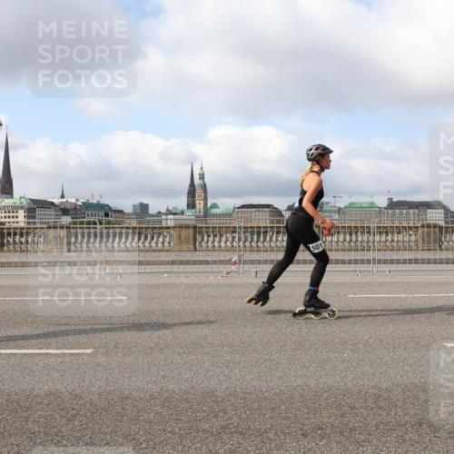 29.06.2025 - hella hamburg halbmarathon Lena Gebhardt http://msf.ph/oto/8429631 29.06.2025 08:59:44 Lombardsbrücke 502, 501, 0550 meine-sportfotos.de