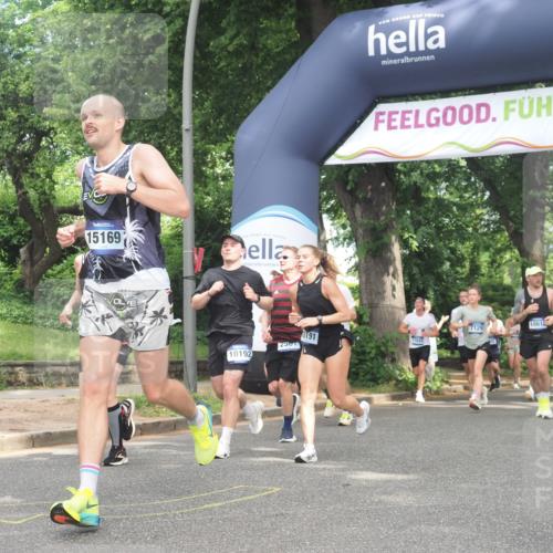 29.06.2025 - hella hamburg halbmarathon KatJ http://msf.ph/oto/8429689 29.06.2025 10:41:27 Zwischen KM18-KM19 1496, 1628, 2561, 7129, 7395, 8316 meine-sportfotos.de