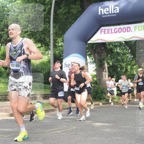29.06.2025 - hella hamburg halbmarathon KatJ http://msf.ph/oto/8429697 29.06.2025 10:41:27 Zwischen KM18-KM19 1496, 1628, 2561, 7129, 7395, 8316 meine-sportfotos.de