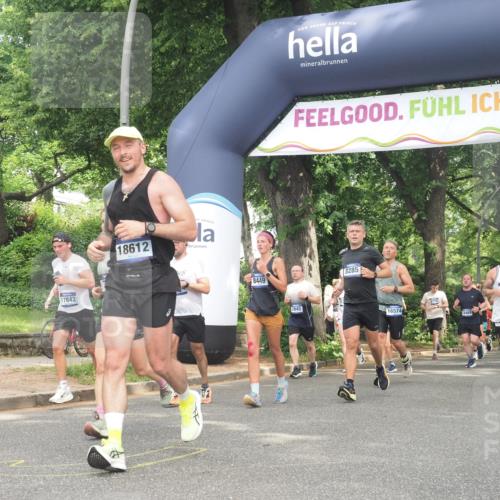 29.06.2025 - hella hamburg halbmarathon KatJ http://msf.ph/oto/8429736 29.06.2025 10:41:29 Zwischen KM18-KM19 1496, 1628, 2561, 4419, 7129, 7395, 8285, 8316, 8449 meine-sportfotos.de