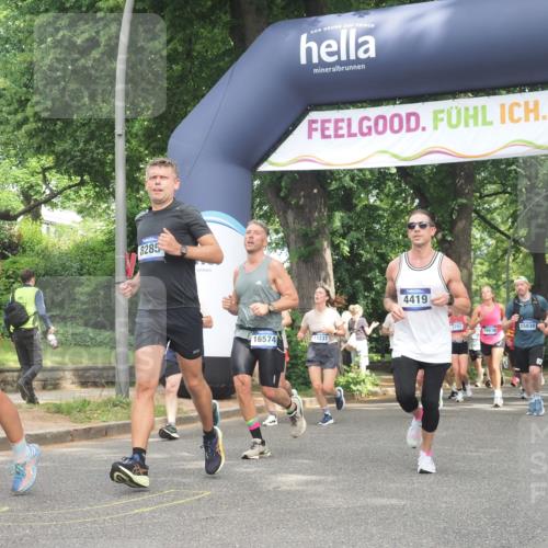 29.06.2025 - hella hamburg halbmarathon KatJ http://msf.ph/oto/8429799 29.06.2025 10:41:31 Zwischen KM18-KM19 1496, 1628, 2561, 3945, 4419, 7129, 8285, 8449 meine-sportfotos.de