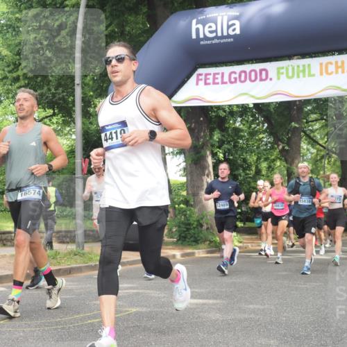 29.06.2025 - hella hamburg halbmarathon KatJ http://msf.ph/oto/8429851 29.06.2025 10:41:32 Zwischen KM18-KM19 2561, 3945, 4419, 6260, 7129, 7973, 8285, 8449 meine-sportfotos.de