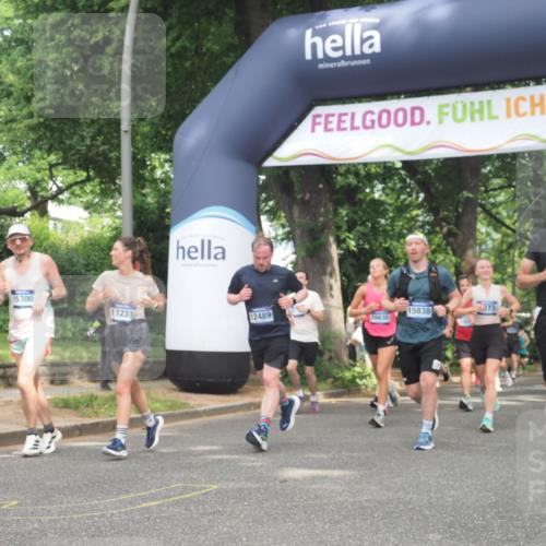 29.06.2025 - hella hamburg halbmarathon KatJ http://msf.ph/oto/8429870 29.06.2025 10:41:32 Zwischen KM18-KM19 2561, 3945, 4419, 6260, 7129, 7973, 8285, 8449 meine-sportfotos.de