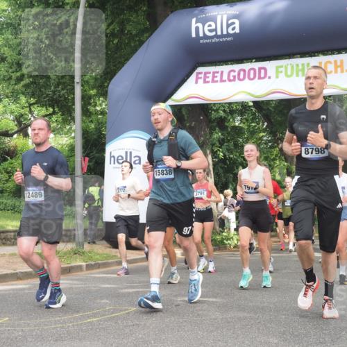 29.06.2025 - hella hamburg halbmarathon KatJ http://msf.ph/oto/8429893 29.06.2025 10:41:33 Zwischen KM18-KM19 1410, 2561, 3945, 4419, 6260, 7129, 7973, 8285, 8449 meine-sportfotos.de