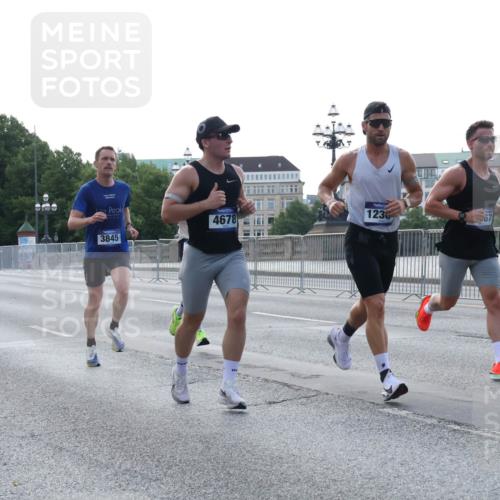 29.06.2025 - hella hamburg halbmarathon Lena Gebhardt http://msf.ph/oto/8429929 29.06.2025 09:44:36 Lombardsbrücke 2021, 15268, 3845, 4678, 1236, 1065, 1122, 2021, 2879, 3075, 3845, 3968, 4678, 5344, 7231, 7349, 7793, 8473, 8731, 8975, 9047, 9079, 10106, 10156, 10173, 10655, 10790, 11877, 12287, 12337, 12369, 13779, 13956, 14828, 15268, 15576, 15583, 15655, 15880, 16118, 16736, 17258, 17354, 18567, 18699, 19114 meine-sportfotos.de