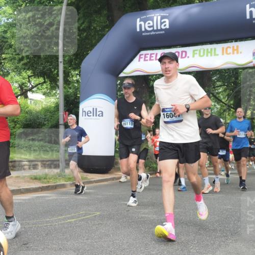 29.06.2025 - hella hamburg halbmarathon KatJ http://msf.ph/oto/8429946 29.06.2025 10:41:36 Zwischen KM18-KM19 1410, 2354, 3791, 3945, 4419, 4903, 6260, 7973, 8285, 8394, 8449, 8514 meine-sportfotos.de