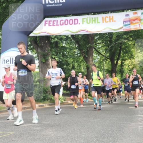 29.06.2025 - hella hamburg halbmarathon KatJ http://msf.ph/oto/8430067 29.06.2025 10:41:41 Zwischen KM18-KM19 1327, 1410, 1815, 2354, 3791, 4903, 5319, 8394, 8514 meine-sportfotos.de