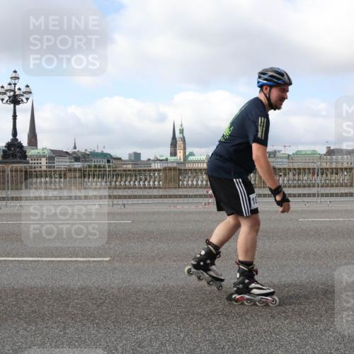 29.06.2025 - hella hamburg halbmarathon Lena Gebhardt http://msf.ph/oto/8430093 29.06.2025 08:59:57 Lombardsbrücke  meine-sportfotos.de