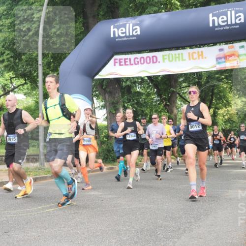 29.06.2025 - hella hamburg halbmarathon KatJ http://msf.ph/oto/8430169 29.06.2025 10:41:43 Zwischen KM18-KM19 1327, 1815, 2119, 2354, 3041, 4903, 5319, 8394, 8514 meine-sportfotos.de