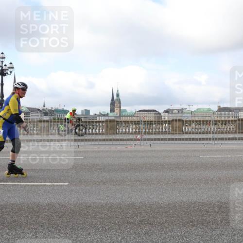 29.06.2025 - hella hamburg halbmarathon Lena Gebhardt http://msf.ph/oto/8430173 29.06.2025 09:00:19 Lombardsbrücke 38 meine-sportfotos.de