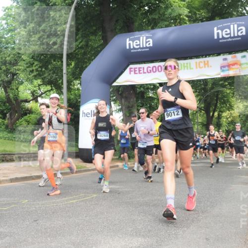 29.06.2025 - hella hamburg halbmarathon KatJ http://msf.ph/oto/8430203 29.06.2025 10:41:44 Zwischen KM18-KM19 1327, 1815, 2119, 3041, 3256, 5319 meine-sportfotos.de