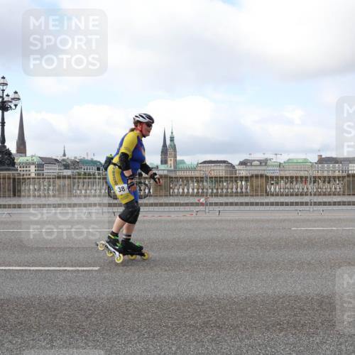 29.06.2025 - hella hamburg halbmarathon Lena Gebhardt http://msf.ph/oto/8430266 29.06.2025 09:00:20 Lombardsbrücke 38 meine-sportfotos.de