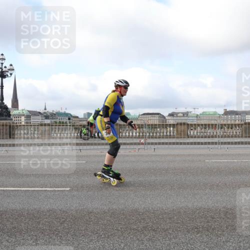 29.06.2025 - hella hamburg halbmarathon Lena Gebhardt http://msf.ph/oto/8430285 29.06.2025 09:00:20 Lombardsbrücke  meine-sportfotos.de