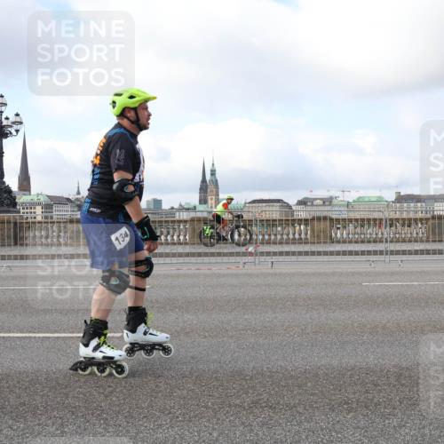29.06.2025 - hella hamburg halbmarathon Lena Gebhardt http://msf.ph/oto/8430481 29.06.2025 09:00:20 Lombardsbrücke 134, 38 meine-sportfotos.de